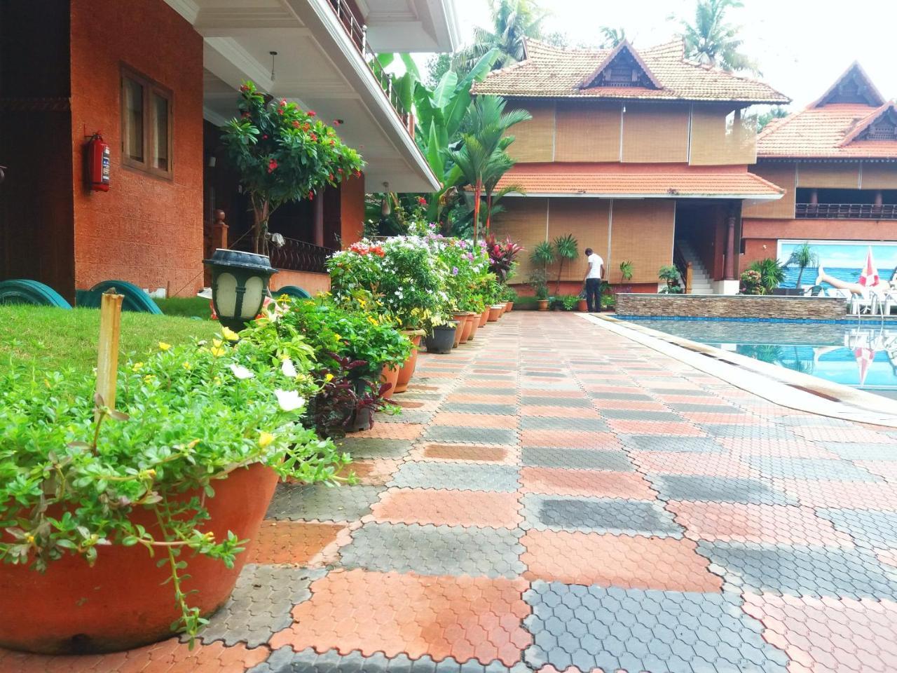 Готель Nikhil Ayurvedic Heritage Варкала Екстер'єр фото